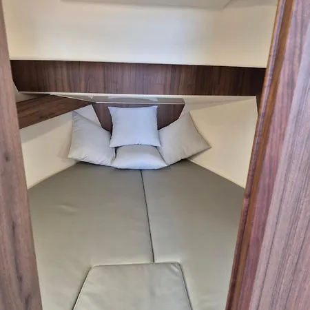 Botel Lodz Motorowa Balt 818 Tytan Lucky Star Star Štetín